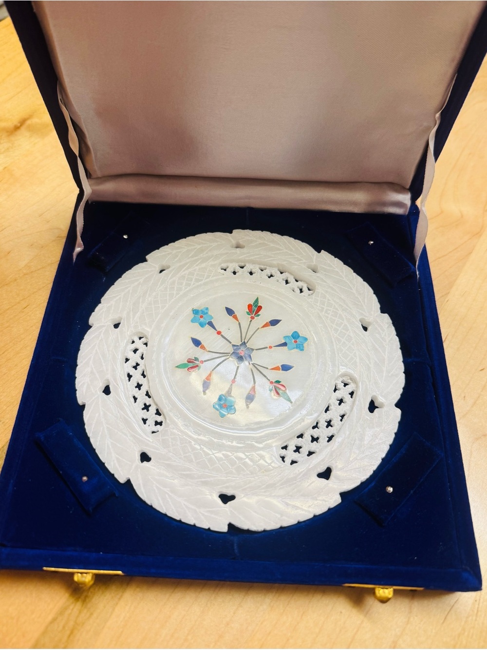 Bombay Imports 6” Inlaid Alabaster Plate in Velvet Case